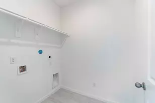 425 Monarch Trl, Huntsville, TX 77340 - Photo 19