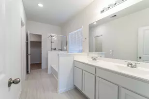 425 Monarch Trl, Huntsville, TX 77340 - Photo 11