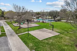 610 Oak Berry Dr, Kemah, TX 77565 - Photo 39