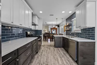 610 Oak Berry Drive, Kemah, TX 77565 - Photo 11