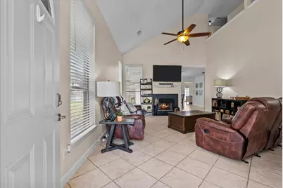 610 Oak Berry Drive, Kemah, TX 77565 - Photo 3