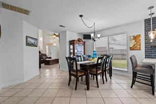 610 Oak Berry Dr, Kemah, TX 77565 - Photo 15