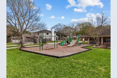 610 Oak Berry Drive, Kemah, TX 77565 - Photo 37