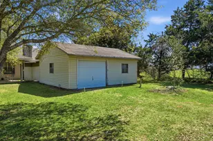 4678 Hwy 90, Madisonville, TX 77864 - Photo 29