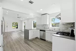 4929 Creekmont Dr, Houston, TX 77091 - Photo 7