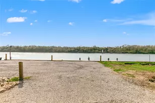 442 Private Rd 670/St Marys Slough Dr, Matagorda, TX 77457 - Photo 29