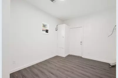 906 E Washington Avenue, Navasota, TX 77868 - Photo 13