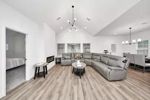 12015 Rockview Dr, Conroe, TX 77306 - Photo 17