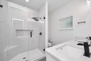 12015 Rockview Dr, Conroe, TX 77306 - Photo 5