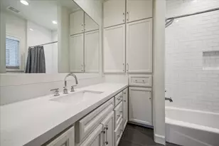 5201 Cedar Creek Dr, Houston, TX 77056 - Photo 27