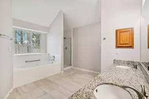 1319 Castlemist Dr, Spring, TX 77386 - Photo 19