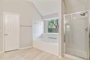 1319 Castlemist Dr, Spring, TX 77386 - Photo 19