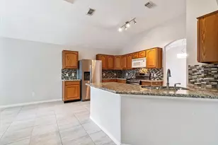 1319 Castlemist Dr, Spring, TX 77386 - Photo 15