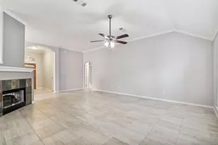 1319 Castlemist Dr, Spring, TX 77386 - Photo 7