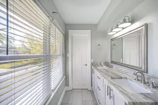 303 Old Bayou Dr, Dickinson, TX 77539 - Photo 47