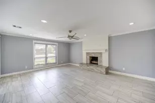 303 Old Bayou Dr, Dickinson, TX 77539 - Photo 15