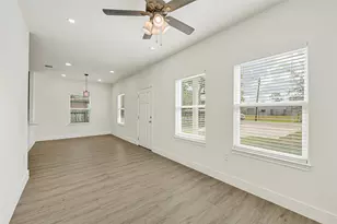 6728 Stearns St, Houston, TX 77021 - Photo 7