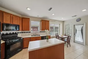122 W Russet Grove Cir, The Woodlands, TX 77384 - Photo 9