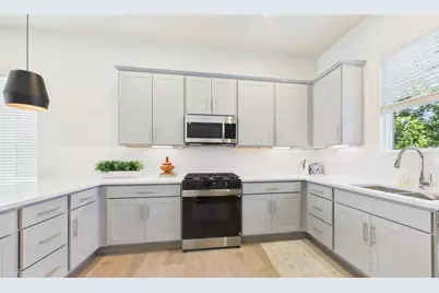 2306 Kolbe Cold Springs Lane, Houston, TX 77055 - Photo 9