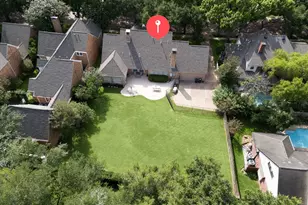 1419 Camelot Pl, Sugar Land, TX 77478 - Photo 3