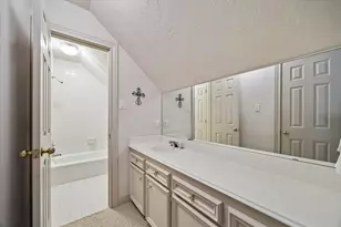 1419 Camelot Pl, Sugar Land, TX 77478 - Photo 25