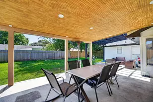 1011 Kensington Dr, Pearland, TX 77584 - Photo 41