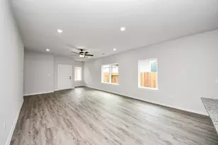 18745 Loom dr, Conroe, TX 77306 - Photo 17