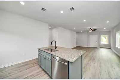 18745 Loom Drive, Conroe, TX 77306 - Photo 7