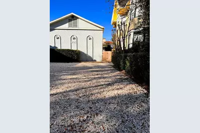 306 Hawthorne Street #6, Houston, TX 77006 - Photo 1