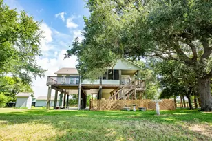 1814 County Rd 297, Sargent, TX 77414 - Photo 19