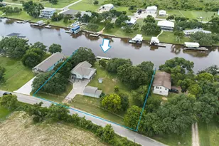 1814 County Rd 297, Sargent, TX 77414 - Photo 3