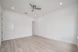 7307 W Knoll St, Houston, TX 77028 - Photo 35