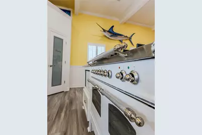 619 Private Road 675, Sargent, TX 77414 - Photo 13