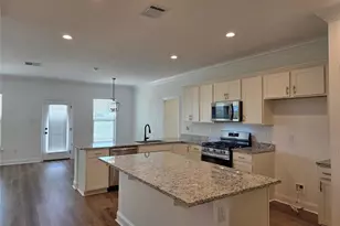 1115 Little Cypress Loop, Orange, TX 77632 - Photo 3