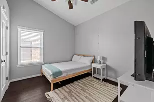 20822 Whitevine Way, Katy, TX 77450 - Photo 17