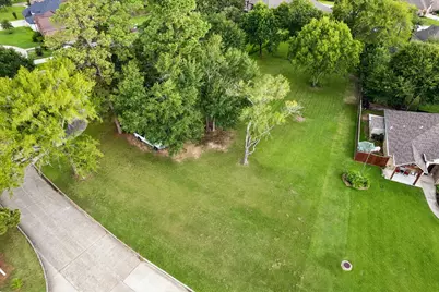 13055 Point Aquarius, Willis, TX 77318 - Photo 3