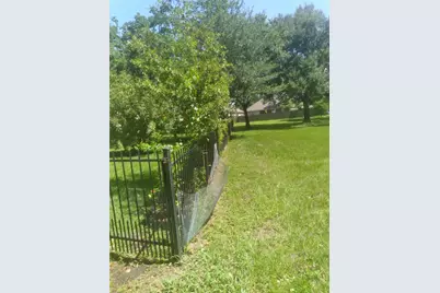 13055 Point Aquarius, Willis, TX 77318 - Photo 19