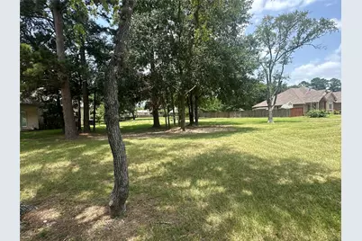 13055 Point Aquarius, Willis, TX 77318 - Photo 7