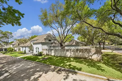 559 Rancho Bauer Drive, Houston, TX 77079 - Photo 31