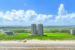 801 E Beach Dr, Galveston, TX 77550 - Photo 39