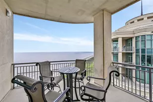 801 E Beach Dr, Galveston, TX 77550 - Photo 25