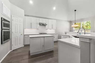 170 Linton Downs Place, The Woodlands, TX 77382 - Photo 13