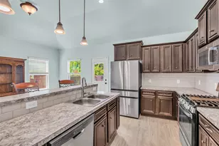 15031 Meadow Glen N, Conroe, TX 77306 - Photo 7