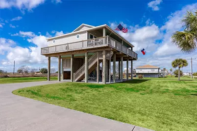 1009 N Monkhouse Drive, Crystal Beach, TX 77650 - Photo 5