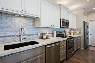 1009 N Monkhouse Dr, Port Bolivar, TX 77650 - Photo 21