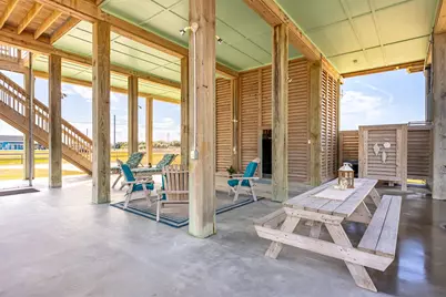 1009 N Monkhouse Drive, Port Bolivar, TX 77650 - Photo 43