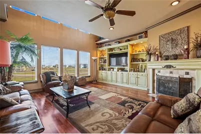 26 Half Moon, Hitchcock, TX 77563 - Photo 15