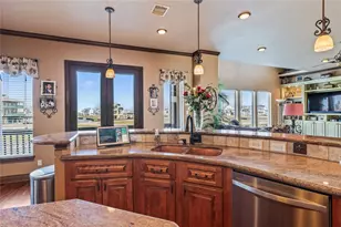 26 Half Moon, Hitchcock, TX 77563 - Photo 19