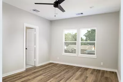 417 Stonework Oaks Lane, Houston, TX 77076 - Photo 15