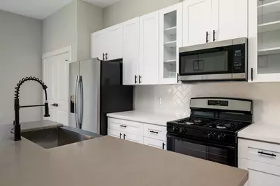 417 Stonework Oaks Lane, Houston, TX 77076 - Photo 9